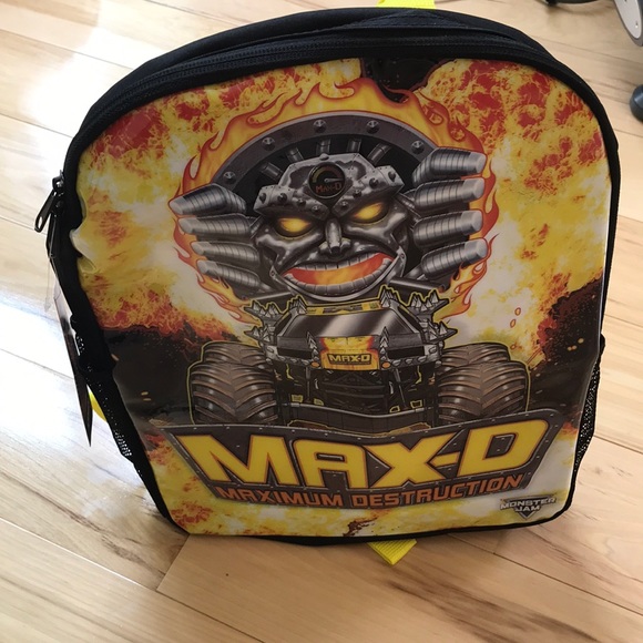 max d backpack